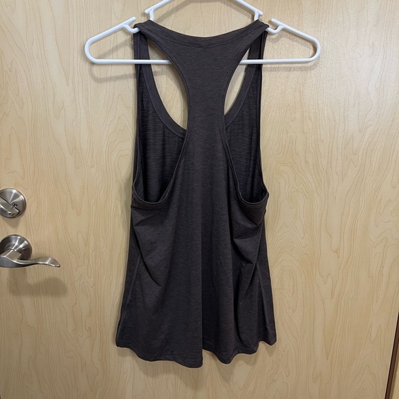 Vuori Lux Performance Racerback Tank - Picture 4 of 8